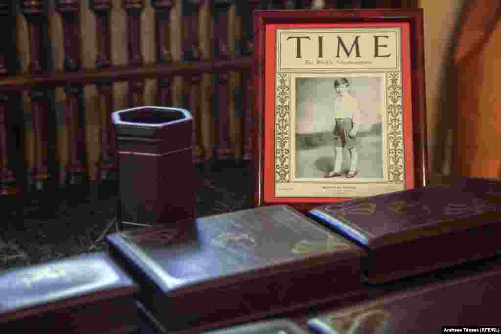 Palatul a fost proiectat în&nbsp;1936&nbsp;de către&nbsp;arhitectul&nbsp;Corneliu Marcu, într-o combinație de stil maur și brâncovenesc, iar decorarea Palatului Elisabeta a avut ca sursă de inspirație și&nbsp;Castelul Banloc. 