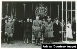 Regele Mihai I a devenit un monarh cu rol decorativ în urma ascensiunii la putere a generalului Ion Antonescu.