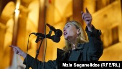 Тина Бокучава на акции протеста против фальсификации выборов. Тбилиси, 28 октября, 2024.