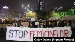 În România, mii de persoane au ieșit în stradă, în marile orașe, pentru a cere măsuri ferme împotriva crimelor împotriva femeilor. Fotografie de arhivă.