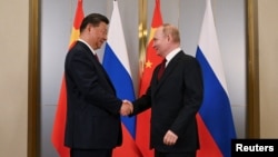 Ruski predsjednik Vladimir Putin i kineski lider Xi Jinping sastaju se u Astani u Kazahstanu na samitu Šangajske organizacije za saradnju 2024. godine.