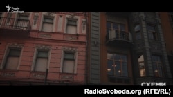 Будинок на Андріївському узвозі, 2 та банк «Діамантбанк», який ним володіє. стоять стіна до стіни