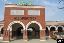 چارواکي وايي له پېښوره کوټې ته تلونکی اورګاډی سېوۍ ته رسېدلی دی - انځور له ارشیفه.