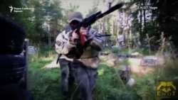 Српски тинејџери на обука во руски воен камп