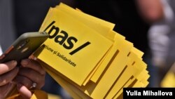 Materiale promoționale ale Partidului Acțiune și Solidaritate