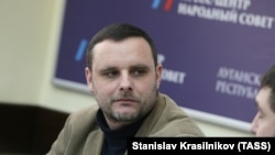 Мануель Оксенрайтер на прес-конференції в Луганську, 3 листопада, 2014