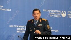 Министр внутренних дел Калмуханбет Касымов.