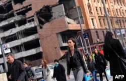 Колишня будівля військового штабу, зруйнована під час авіабомбардувань НАТО. Белград, березень 2014 року