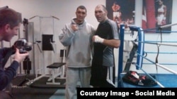 Марат Николай Валуев менен.