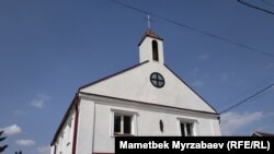 Сокулуктагы католик чиркөөсү.