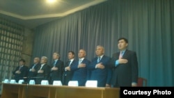 "Элдик парламенттин" мүчөлөрү