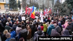 Protest în susținerea deputatei Irina Lozovan, în fața Judecătoriei Buiucani, Chișinău, 31 martie 2025