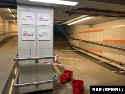 Jedan od podzemnih hodnika do perona na železničkoj stanici Prokop, Beograd, Srbija, 10. jul 2025.