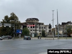 Билборд на кандидатот за градоначалникот на општина Чаир, Изет Меџити