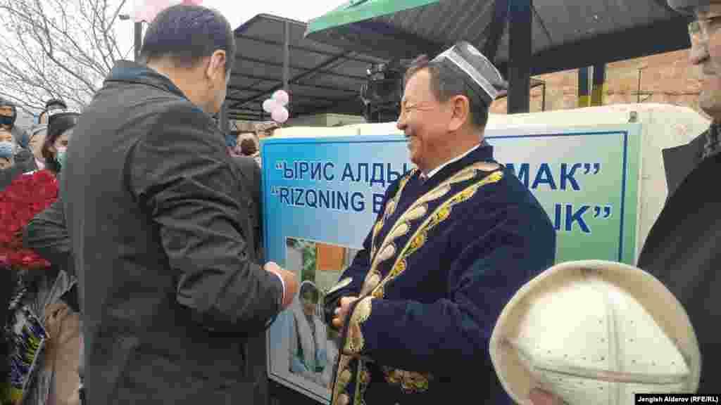"Ырыс алды - ынтымак" сөзү эки элге тең дем берди.&nbsp;