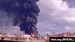 Пожежа на Феодосійському нафтоперевалочному терміналі після українського удару в ніч проти 7 жовтня 2024 року. Архівне фото, 9 жовтня 2024 року