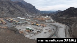 د پاکستان له خوا د فبرورۍ پر ۲۱مه د تورخم تړلو له کبله تجارت او تګ راتګ په ټپه ولاړ دی.