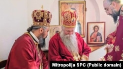 Mitropolit Joanikije (u sredini) selo Razboj kod Srpca, BiH , 3.maj 2025.