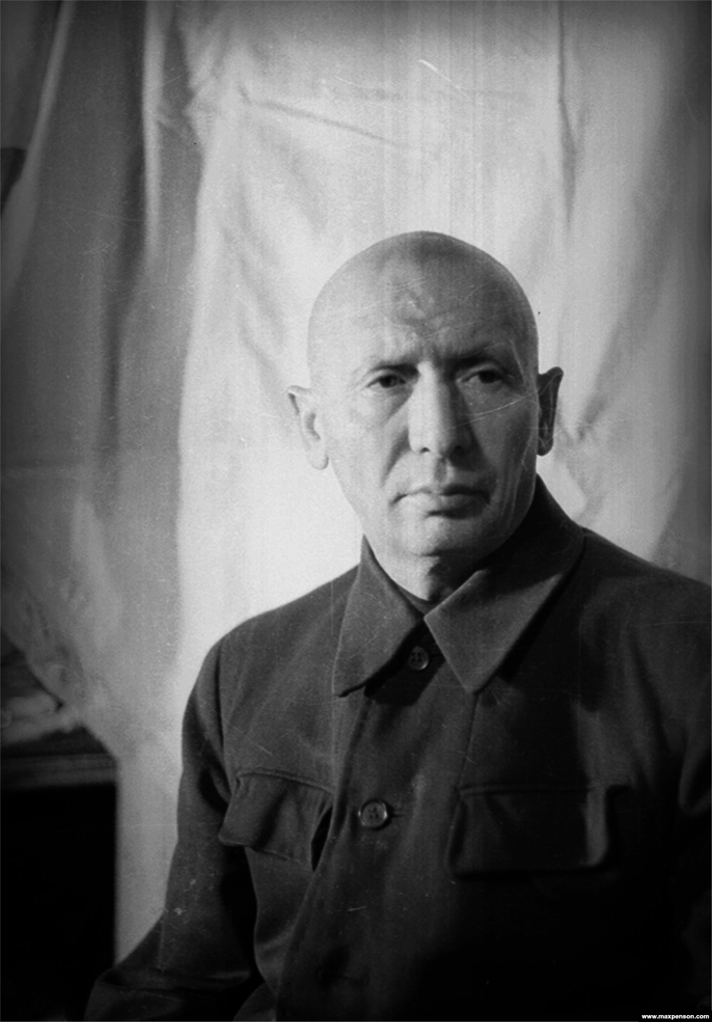 Він доживав віку серед хвороб і депресії і помер у Ташкенті 1959 року