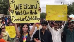 کراچۍ کې لږکیو د خپلو حقونو باوري کولو لپاره لاریون کړی دی