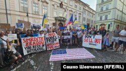 Мовчазний протест перед посольством США, Прага, Чехія, 13 серпня 2025 року