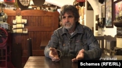 Власник кафе-музею «Під Замком» Юрій Руснак каже, що сепаратизму на Закарпатті немає