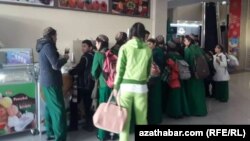 Школьники, Туркменистан (архивное фото)  