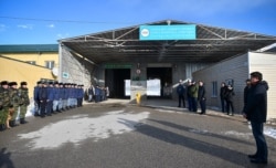 Мухаммедкалый Абылгазиевдин «Торугарт» көзөмөл-өткөрмө жайына барган учуру. 4-ноябрь, 2019-жыл.