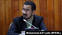 د توتاپ د برېښنا پروژې د ولسې جرګې غړي په دوو ډلو ویشلي دي.