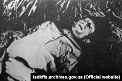 Жертва голоду. Репродукція. Місце і дата зйомки: УССР, 1932-1933 рр.