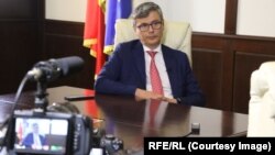 Virgil Popescu, ministrul Economiei, vorbește în interviul acordat Europei Liberă, printre altele, despre impactul liberalizării pieței de energie electrică. 
