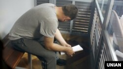 Патрульний поліцейський Іван Приходько у залі суду під час обрання запобіжного заходу, 4 червня 2019 року