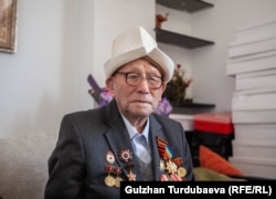 Токой Садыров согушта башынан оор жаракат алган.