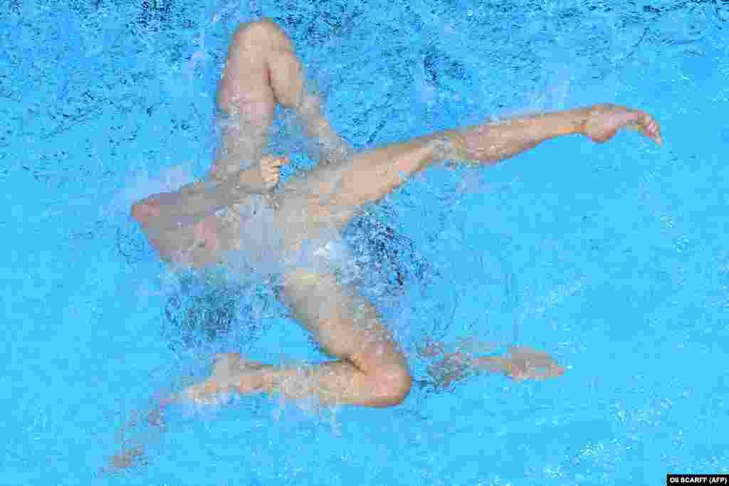 Сууда көркөм сүзүү 1948-жылы Олимпиада оюндарынын программасына киргизилген.&nbsp;