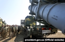 На випробуваннях був присутній президент України Петро Порошенко