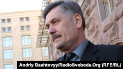 У 2012 році Олександр Мазурчак був першим заступником голови КМДА