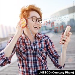 نن سبا ځوانان د اېف اېم راډیوګانې ډېرې اوري