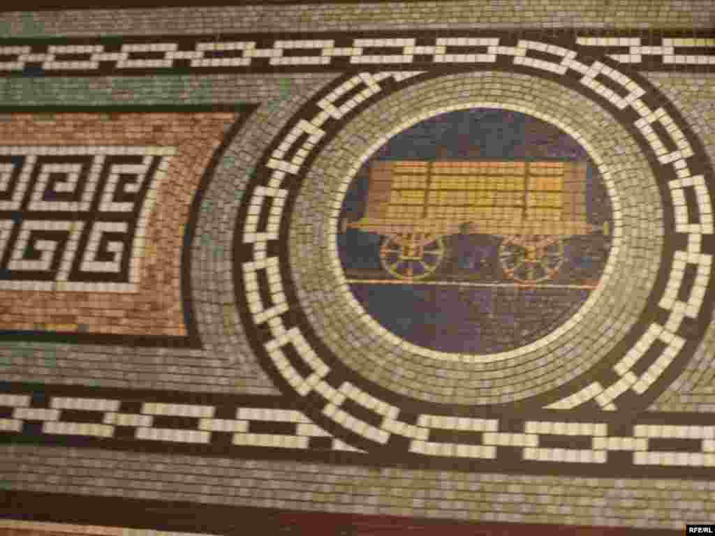 საქართველოს დროშა დანედინის ეკლესიაში #8