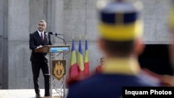 Florin Manole, la o ceremonie de comemorare si depunere de flori la Memorialul Victimelor Holocaustului, organizata de Institutul 'Elie Wiesel', cu ocazia Zilei Naționale de Comemorare a Victimelor Holocaustului din Romania, București, 9 octombrie 2024.