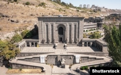 Matenadaran de la Erevan, în care sunt stocate manuscrisele armene, s-a deschis în 1959.