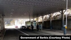 Granični prelaz Špiljni između Srbije i Crne Gore, oko 190 kilometara severoistiočno od Podgorice. 
