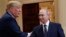 Дональд Трамп говорит с Владимиром Путиным во время саммита в Финляндии в 2018 году