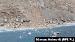 Riječ je o sporoj traci koja je izgrađena u okviru projekta modernizacije magistralnih cesta, financiranog iz kreditnih sredstava.