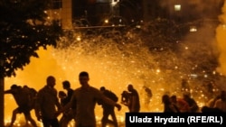 Proteste la Minsk duminică seară. Polițai a intervenit în forță împotriva manifestanților, 9 august 2020.