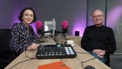 SmartJob | Toni Grecu, Divertis: Românii trăiesc într-o glumă despre care sper să nu devină o dramă. Nu votați ca să vă răzbunați!