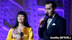 Тантананы алып баручылар Рузил Гатин һәм русиякүләм билгеле актриса Нонна Гришаева