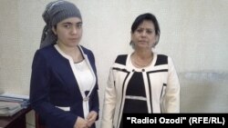 Намунаи либоси ҳатмии дунявии омӯзгорон ҳам бо пешниҳоди вазорати маориф муаррифӣ шуда буд