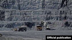 Месторождение Кумтор.