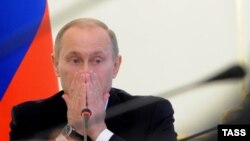 Путин Владимир.
