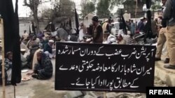 د میرامشاه بازار دکانداران د ويجاړو شويو دوکانونو تاوان غواړي. 